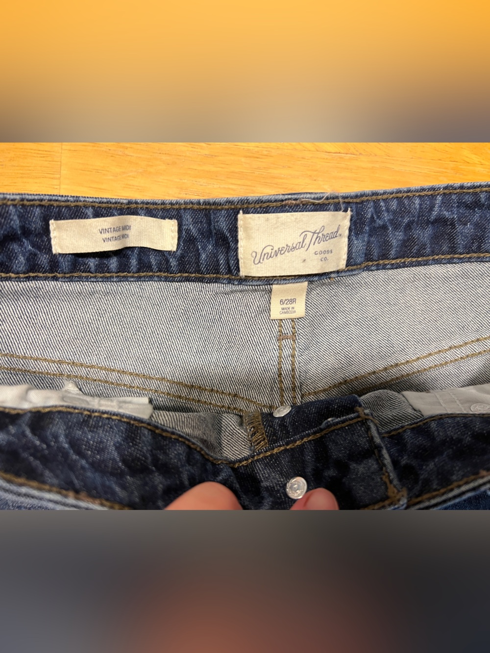 Universal Thread Denim Shorts - Picture 3 of 6